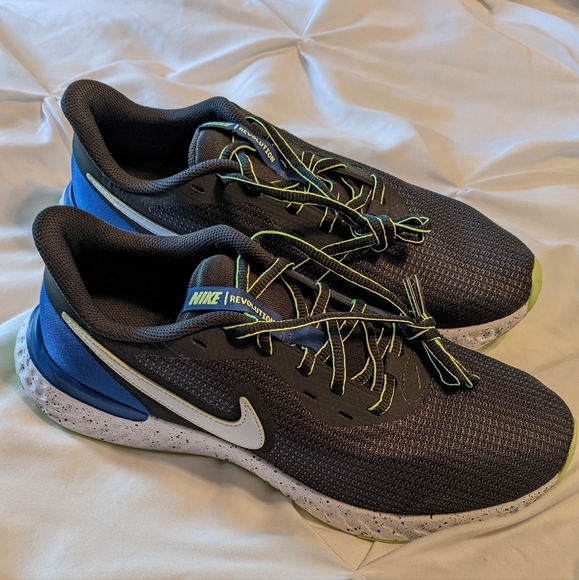 Nike Other - Nike Men's Revolution Running Shoes